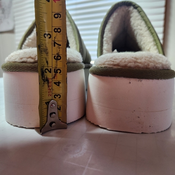 Maeve Hunter Green Puffy Platform Slippers Size Medium 8-9 - Picture 12 of 16